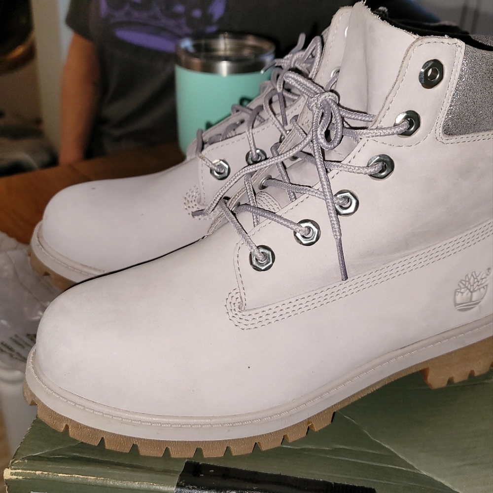 Timberlands - Picture 4 of 4